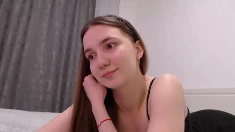 Snapshot of fireflies_fly_ chatting on January 2026 06:33:02 PM fireflies_fly_ online show from January 2026 06:33:02 PM