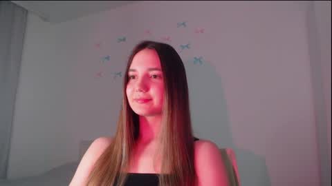 fireflies_fly_ online show from April 2026 07:59:01 PM