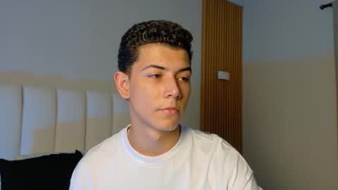 Nicolas online show from March 2026 07:51:02 PM