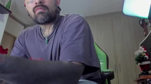 Snapshot of fisherrman666 chatting on December 2025 01:02:02 AM fisherrman666 online show from December 2025 01:02:02 AM