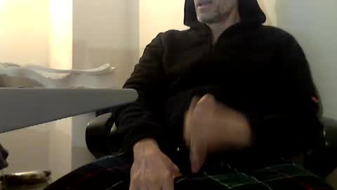 Snapshot of fit__daddy chatting on February 2026 11:47:01 PM Daddy Cool online show from February 2026 11:47:01 PM