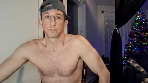 Snapshot of fit_dave_canada chatting on November 2025 12:56:02 AM fit_dave_canada online show from November 2025 12:56:02 AM