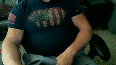 Snapshot of fitguy40 chatting on December 2024 09:01:01 PM fitguy40 online show from December 2024 09:01:01 PM