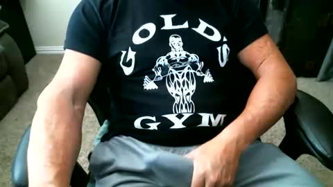 Snapshot of fitguy40 chatting on October 2025 06:51:01 PM fitguy40 online show from October 2025 06:51:01 PM