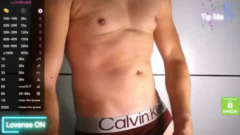 fitguy_84 online show from May 2026 10:54:01 AM