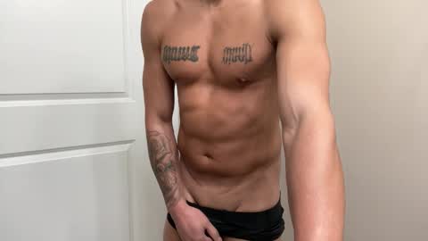 Snapshot of fithornyandtatted chatting on October 2025 08:11:02 PM fithornyandtatted online show from October 2025 08:11:02 PM