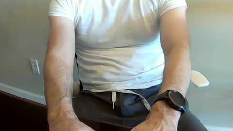 Snapshot of fithubby80 chatting on January 2026 05:40:01 PM fithubby80 online show from January 2026 05:40:01 PM