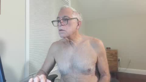 Snapshot of fitman999 chatting on November 2025 08:13:02 AM Jon online show from November 2025 08:13:02 AM