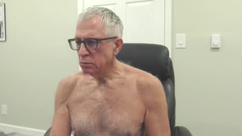 Snapshot of fitman999 chatting on January 2026 03:00:02 AM Jon online show from January 2026 03:00:02 AM