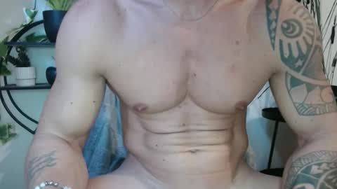 Snapshot of fitness1989 chatting on February 2026 10:44:02 AM fitness1989 online show from February 2026 10:44:02 AM