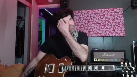 Flannel Dong online show from September 2025 06:51:02 AM