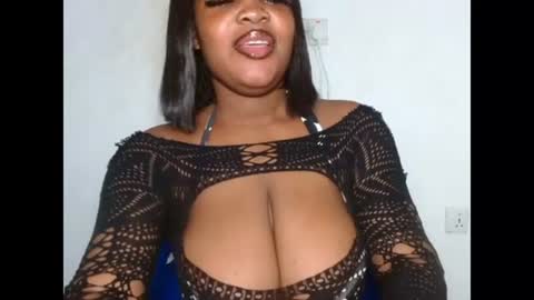 Snapshot of flasher_bigboobs chatting on June 2026 04:18:02 AM flasher_bigboobs online show from June 2026 04:18:02 AM