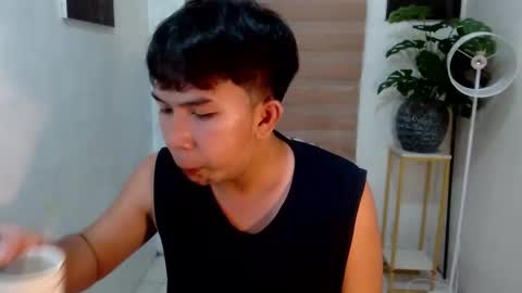 fletcher_dior23 online show from November 2025 07:08:02 AM