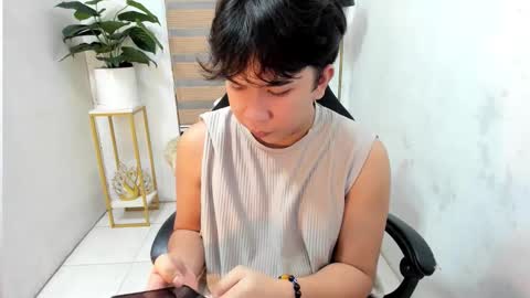 fletcher_dior23 online show from February 2026 04:12:02 PM