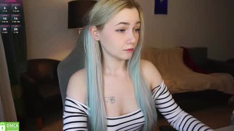 Snapshot of fleurdelisa chatting on January 2026 09:40:02 PM Lisa online show from January 2026 09:40:02 PM