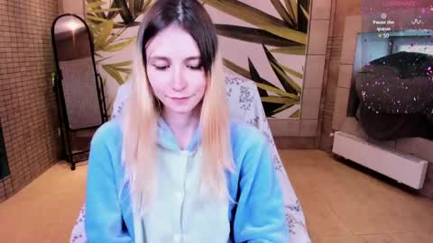 Snapshot of fleximona chatting on May 2026 10:36:01 AM FlexiMona online show from May 2026 10:36:01 AM
