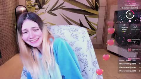 Snapshot of fleximona chatting on May 2026 10:06:02 PM FlexiMona online show from May 2026 10:06:02 PM