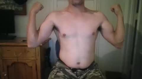 flfunguy1985 online show from November 2025 10:27:01 AM