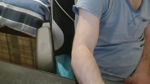 Snapshot of flict86682307 chatting on December 2024 04:57:01 PM Flic online show from December 2024 04:57:01 PM