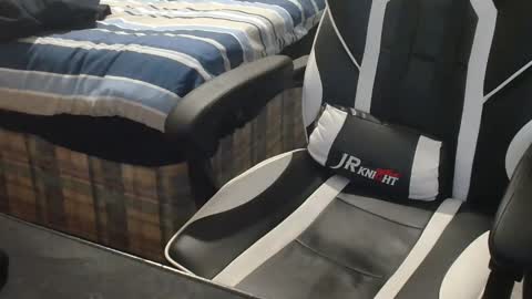 Snapshot of flict86682307 chatting on February 2025 04:54:01 PM Flic online show from February 2025 04:54:01 PM