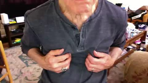 Snapshot of flip4u chatting on October 2025 10:29:02 PM flip4u online show from October 2025 10:29:02 PM