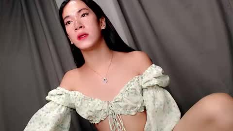 Bettina online show from December 2025 12:24:02 PM