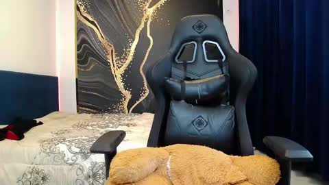 flirtdeea online show from May 2026 03:28:02 PM