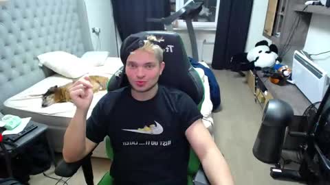 Snapshot of flirty_sugar chatting on November 2025 09:25:02 PM Flirty sugar online show from November 2025 09:25:02 PM