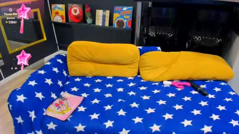 Snapshot of flirtymary chatting on February 2025 03:57:02 AM Mary online show from February 2025 03:57:02 AM