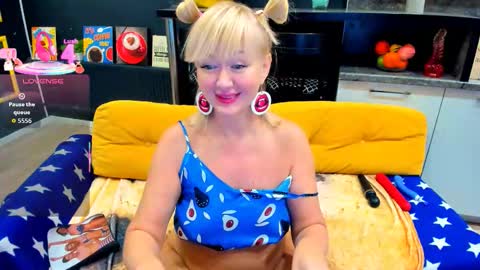 Snapshot of flirtymary chatting on October 2025 09:43:02 PM Mary online show from October 2025 09:43:02 PM