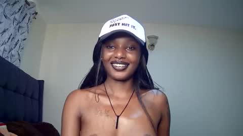 Snapshot of flirtyy_sheery chatting on January 2025 08:00:02 AM sheery online show from January 2025 08:00:02 AM