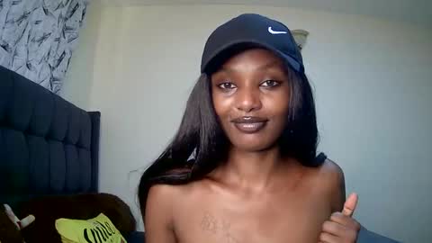 Snapshot of flirtyy_sheery chatting on January 2025 08:18:02 AM sheery online show from January 2025 08:18:02 AM