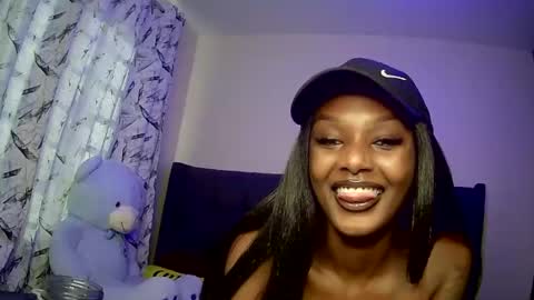 Snapshot of flirtyy_sheery chatting on February 2025 06:12:02 AM sheery online show from February 2025 06:12:02 AM