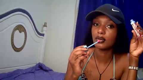 Snapshot of flirtyy_sheery chatting on February 2025 04:09:02 AM sheery online show from February 2025 04:09:02 AM