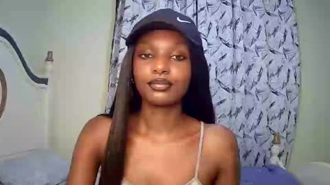 Snapshot of flirtyy_sheery chatting on March 2025 12:00:02 AM sheery online show from March 2025 12:00:02 AM