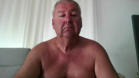 Snapshot of flo221222 chatting on June 2026 02:19:02 PM flo221222 online show from June 2026 02:19:02 PM