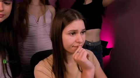 Snapshot of flora_ri chatting on October 2025 09:31:01 AM just ask me online show from October 2025 09:31:01 AM