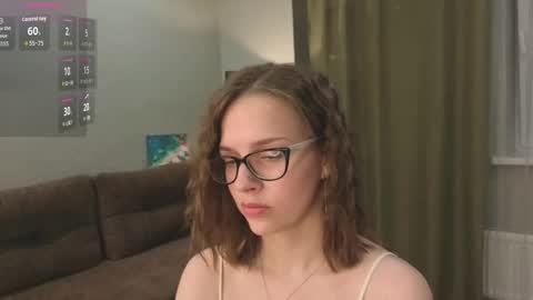 Anna online show from October 2025 02:15:02 PM