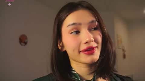 Snapshot of floralmuse chatting on November 2025 04:15:02 AM Viola online show from November 2025 04:15:02 AM