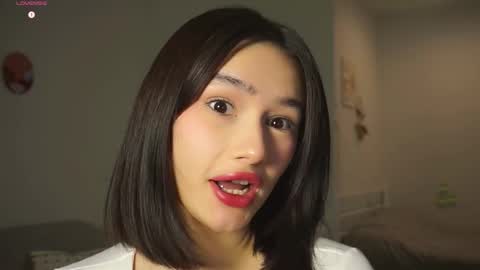 Snapshot of floralmuse chatting on November 2025 04:57:01 AM Viola online show from November 2025 04:57:01 AM