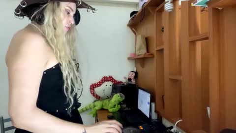 Stella online show from February 2026 02:37:02 PM