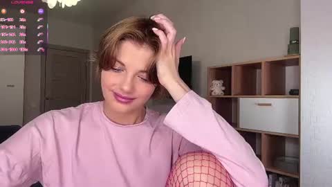 Snapshot of florenceheatly chatting on July 2026 10:10:01 AM Flora online show from July 2026 10:10:01 AM