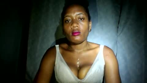 Snapshot of florencia011 chatting on January 2025 10:37:01 PM florencia011 online show from January 2025 10:37:01 PM