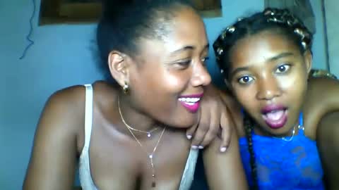 Snapshot of florencia011 chatting on January 2025 03:52:01 PM florencia011 online show from January 2025 03:52:01 PM