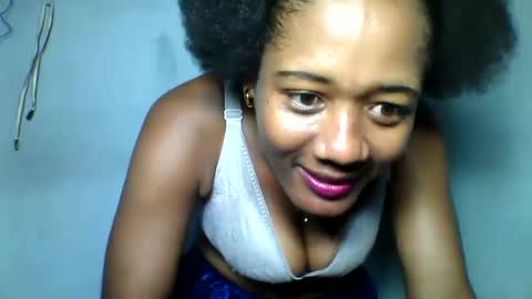 Snapshot of florencia011 chatting on January 2025 07:37:01 PM florencia011 online show from January 2025 07:37:01 PM