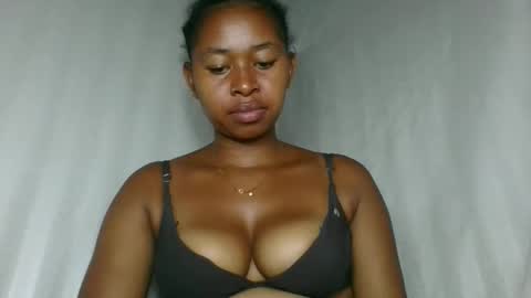 Snapshot of florencia011 chatting on December 2025 09:03:01 AM florencia011 online show from December 2025 09:03:01 AM