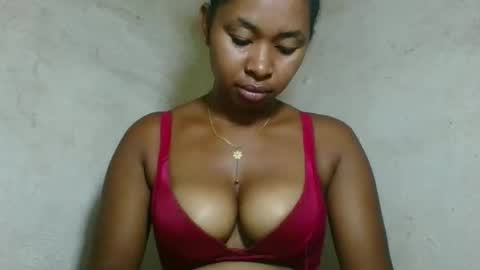 florencia011 online show from May 2026 05:24:01 AM