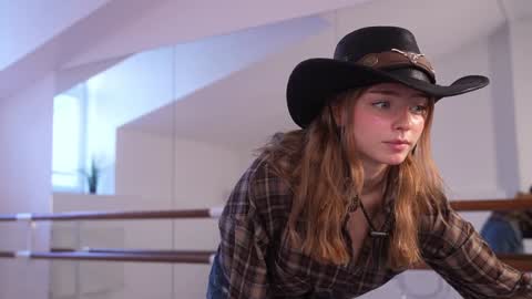 Snapshot of floret_joy chatting on September 2025 11:56:02 AM ALICE online show from September 2025 11:56:02 AM