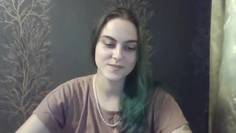 Snapshot of flower_bluee chatting on January 2025 01:52:02 PM Ambika 3 online show from January 2025 01:52:02 PM