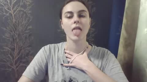 Snapshot of flower_bluee chatting on February 2025 01:48:02 PM Ambika 3 online show from February 2025 01:48:02 PM